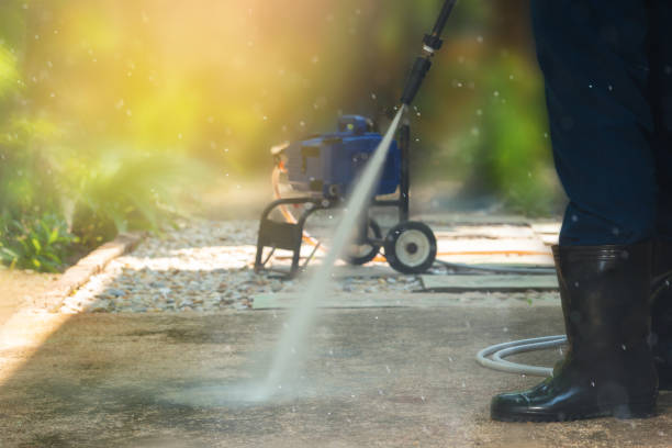 Best Sign and Awning Cleaning  in Salyersville, KY